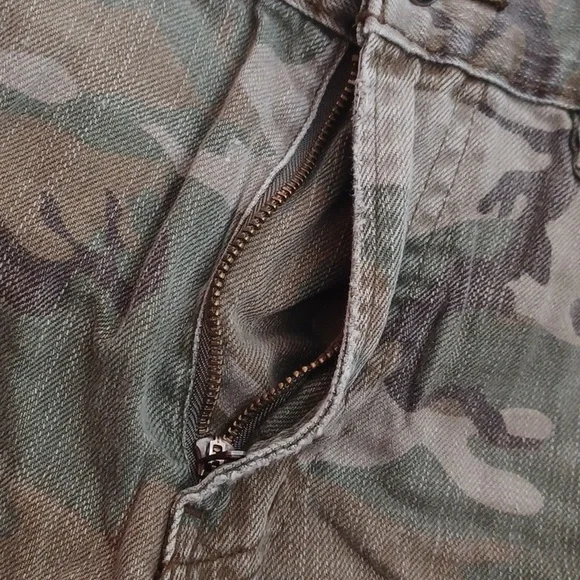 Denim & Supply Ralph Lauren Distressed Shorts - Picture 12 of 16